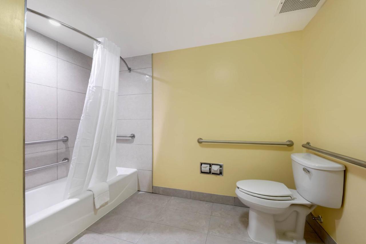 Jax Airport Hotel Jacksonville Eksteriør billede