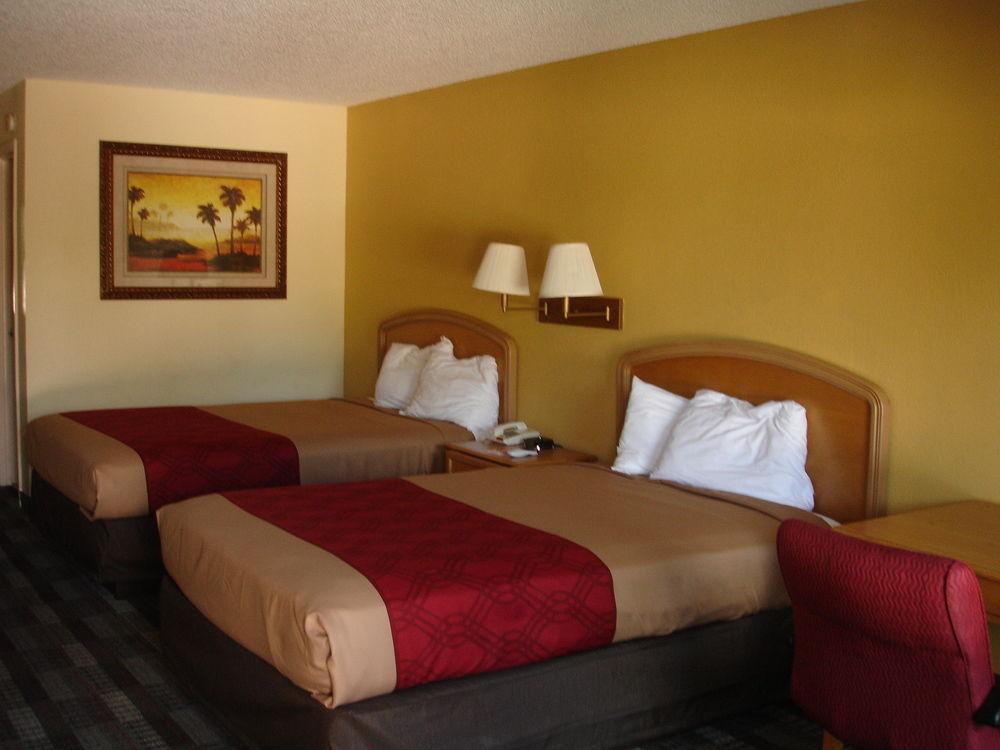 Jax Airport Hotel Jacksonville Eksteriør billede