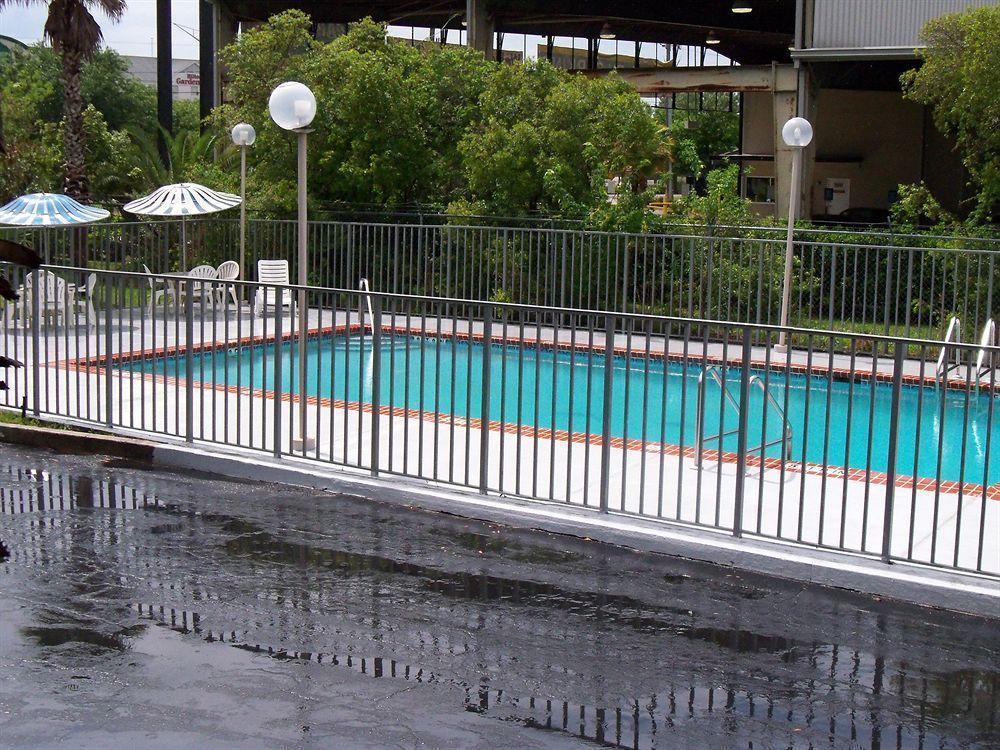 Jax Airport Hotel Jacksonville Eksteriør billede